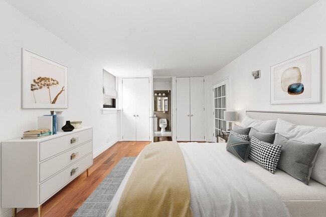 Photo - 225 E 36th St Unidad 9-E