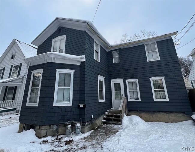 Building Photo - 7 Pimm Ave