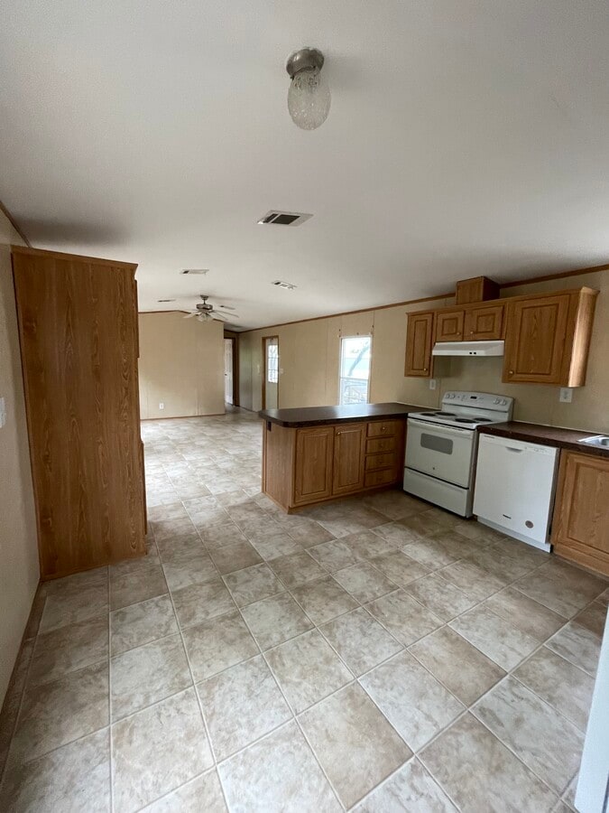 Photo - 340 Live Oak Rd