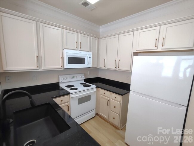 Photo - 8606 Beaver Creek Dr
