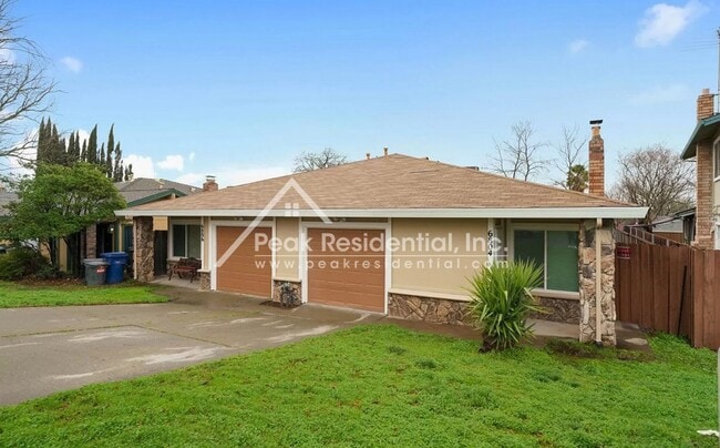 Photo - Updated 2bd/2ba Foothill Farms Duplex With 1 Car Garage