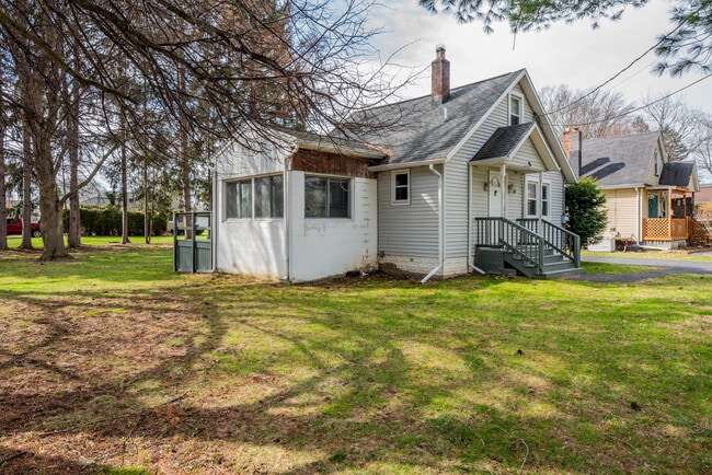 Photo - 133 River Meadow Dr