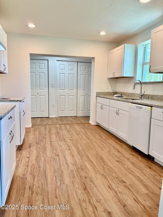 Photo - 918 Wager Ave