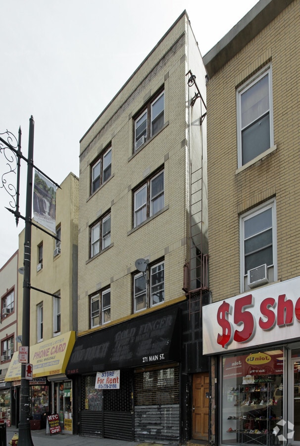 Photo - 271 Main St Apartments