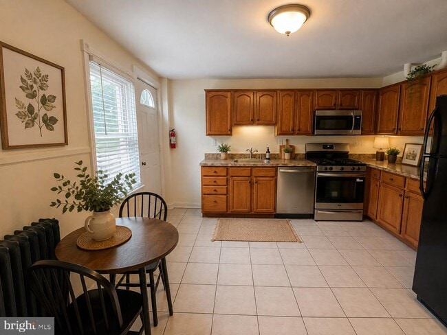 Photo - 109 E Main St Unit 2