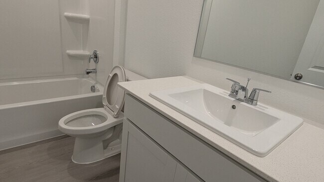 Photo - 3144 Burmese St