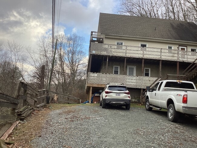 Photo - 123 Cloudrise Ln