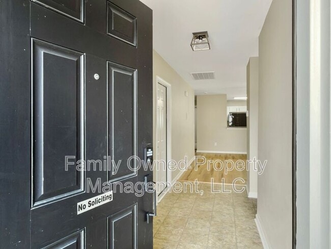 Photo - 351 Salkahatchie St