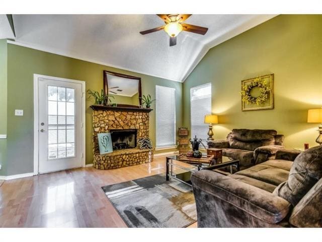 Photo - 944 Golden Grove Dr
