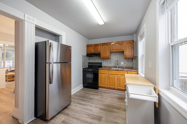 Photo - 233 Bidwell Ave