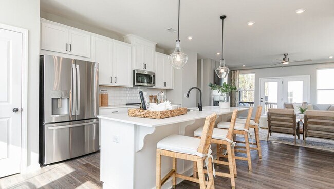 Photo - 2861 Beacon Cove