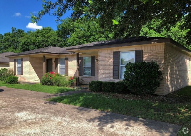 Building Photo - 3612EL Unit B Rental