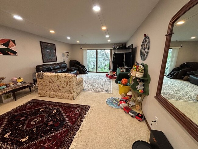 Photo - 7530 N Port Washington Rd Unit 203