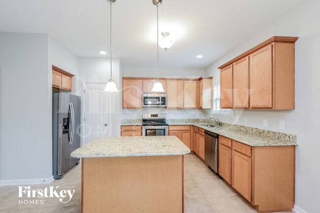 Photo - 5519 Pinebrook Ln