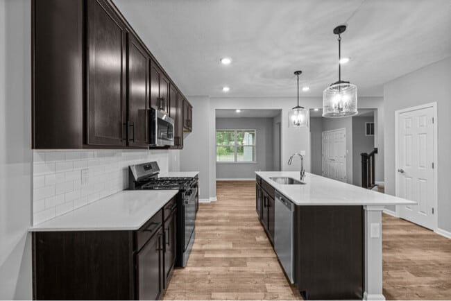 Photo - 1717 Real St