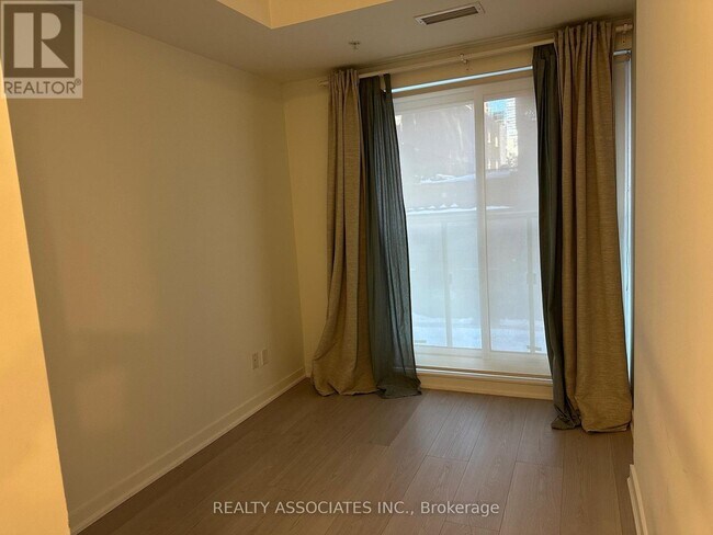 Photo - 199 Richmond St W Unit 201