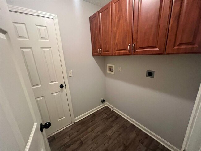 Photo - 1785 Campbell Ives Dr SE