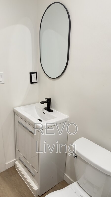 Photo - 137 Oakdale Ave