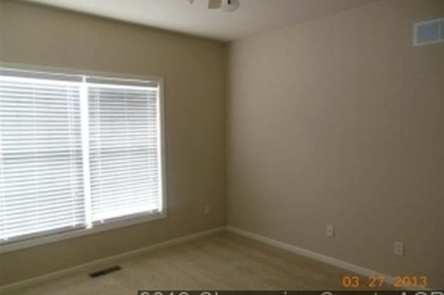 Photo - 102 Essex Ln