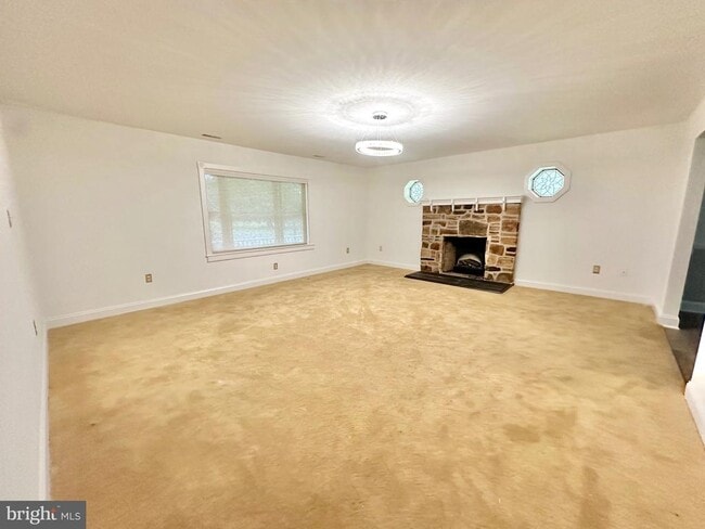 Photo - 9 Beechwood Ave