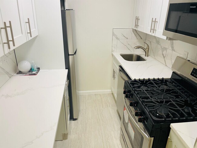 Photo - 201 St Pauls Ave Unidad 3A