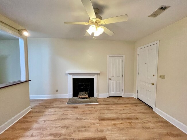 Photo - 405 N Madison St Unit #1