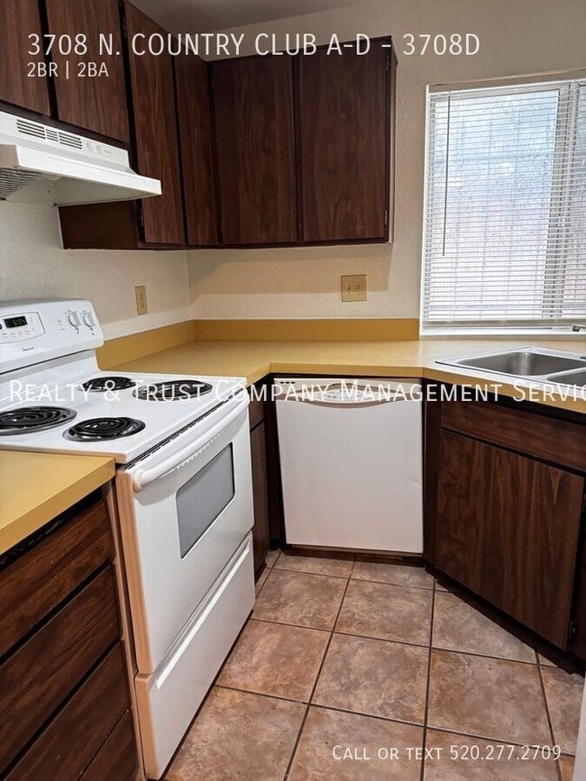 Photo - 3708 N Country Club Rd Unit 3708D