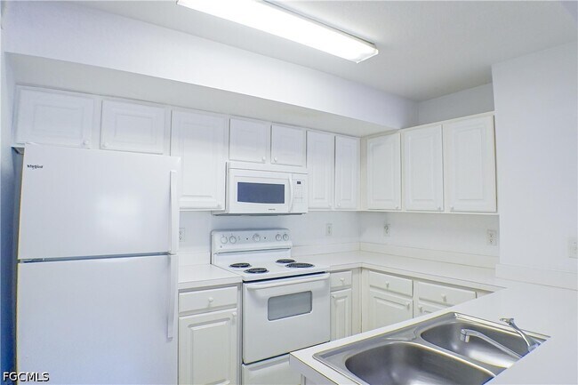 Photo - 4113 Residence Drive Unidad 211
