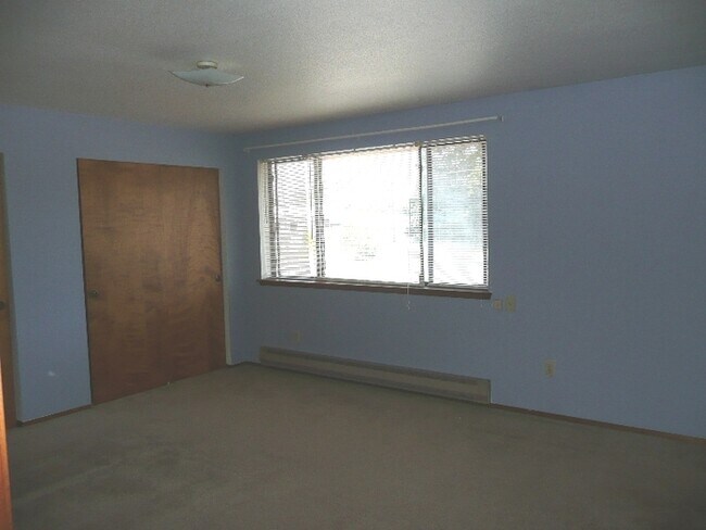 Photo - Cute 2 Bedroom Townhouse In Spanaway!!