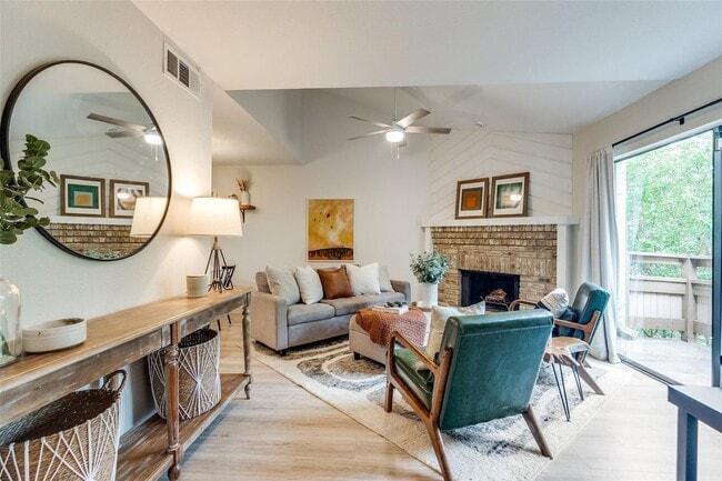 Photo - Stunning Newly Renovated Condo by Love Field Unit 5P