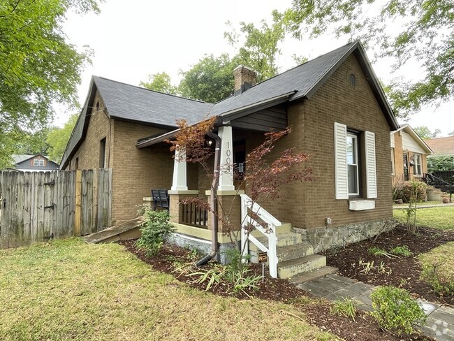 Building Photo - Cleveland Park home with 3 bedrooms, fence...