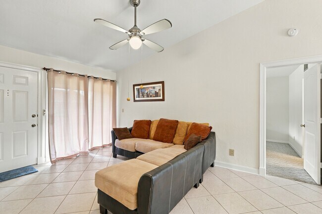 5501 Rattlesnake Hammock Rd