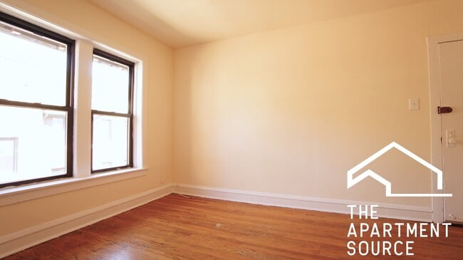 Photo - 3302 W Schubert Ave Unit 2D