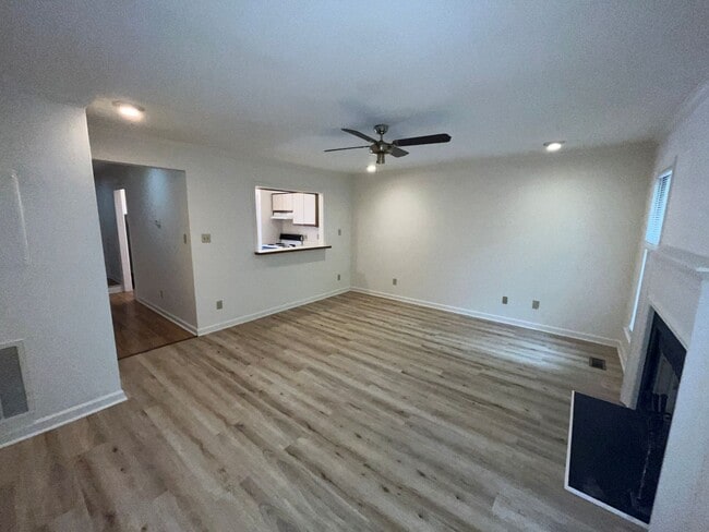 Photo - Cozy Deck with view of Creek! Large Bedroo...