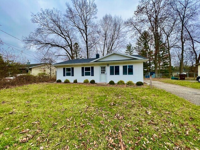 Move in special, free application! Cute Ho... - Move in special, free application! Cute Ho...