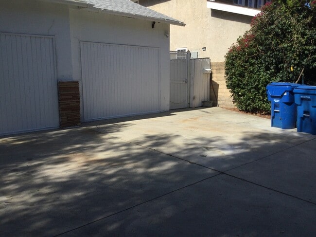 Building Photo - 20957 Community St