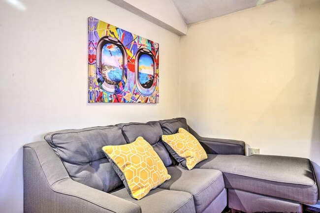 Building Photo - 29 Flint St Unit ID1386208P