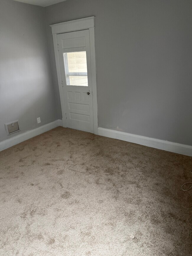 Photo - 75 Shoshone St Unit Upper