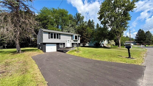 Photo - 104 Finwood Dr