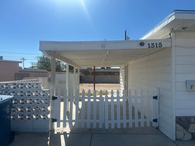 Photo - 1315 Oakwood Ave