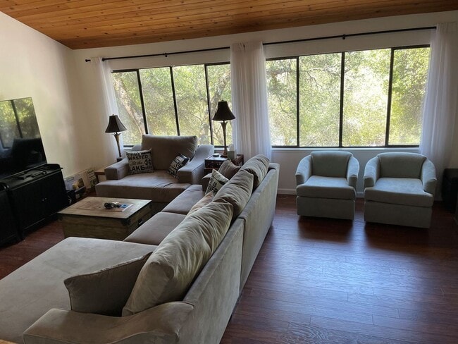 Photo - 3 bedroom, 2 bath remodeled home in Lake Wildwood, Penn Valley, CA 95946