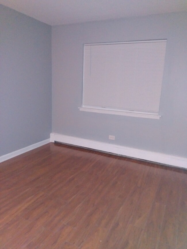 2nd Bedroom - 570 Mesa Dr Unit 205