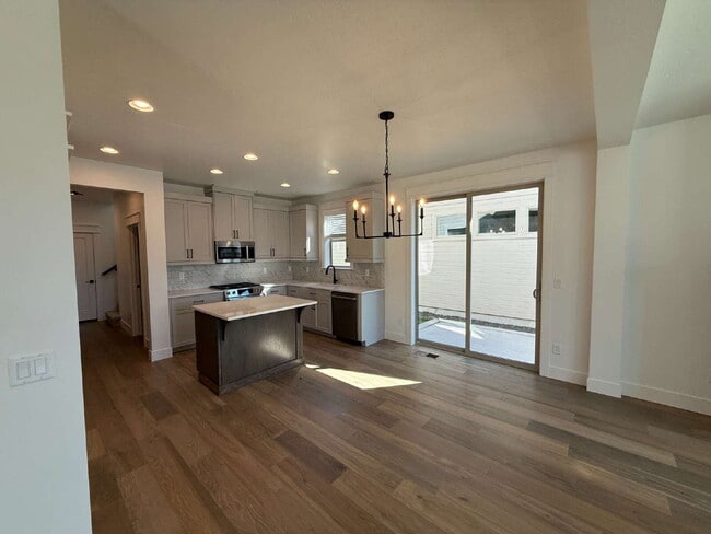 Photo - Functionality and convenience! Minutes fro...