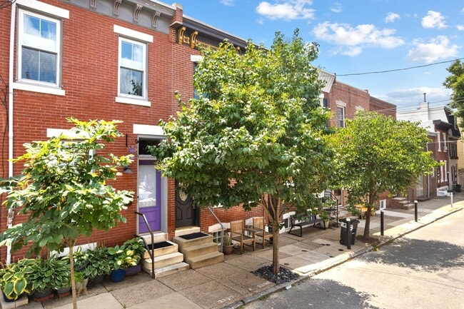 Photo - 2225 Taggert St