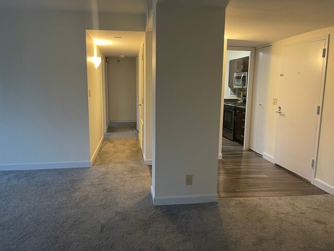Building Photo - COPLEY SQ NEAR NU AND BERKLEE,  LUX 3 bed ...