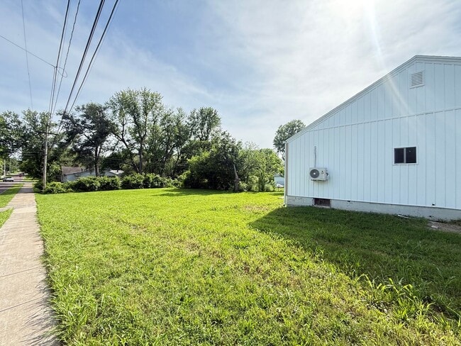 Photo - 2 Bed 1 Bath Springfield, MO