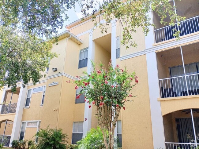 Building Photo - Visconti West Condominium - Unit Lake Shadow Cir.