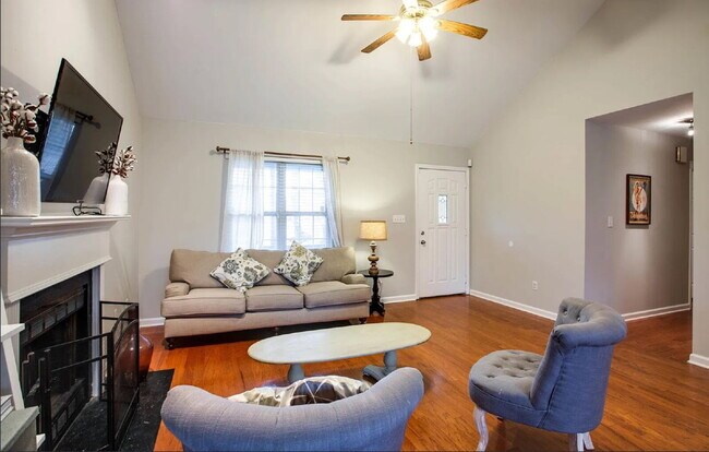 Photo - 1713 Greenwood Ave