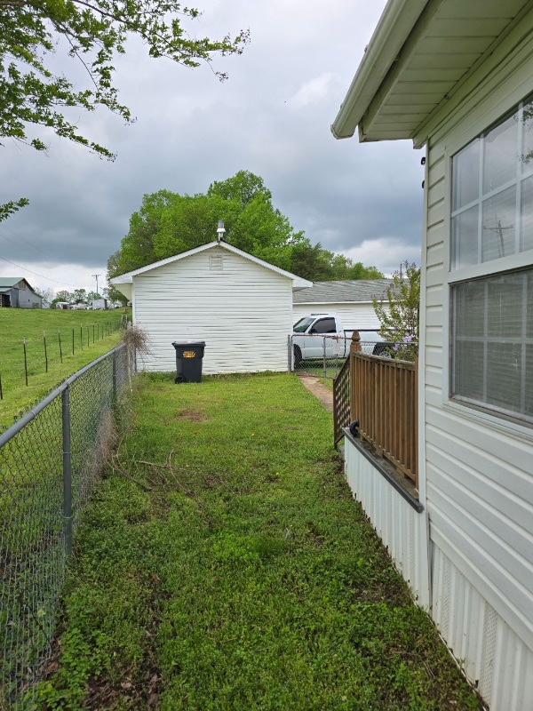 Photo - 607 W Point Rd