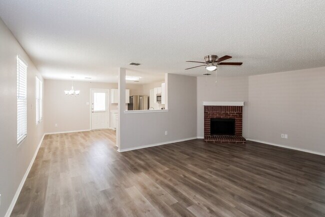 Photo - 732 Granite Ridge Dr